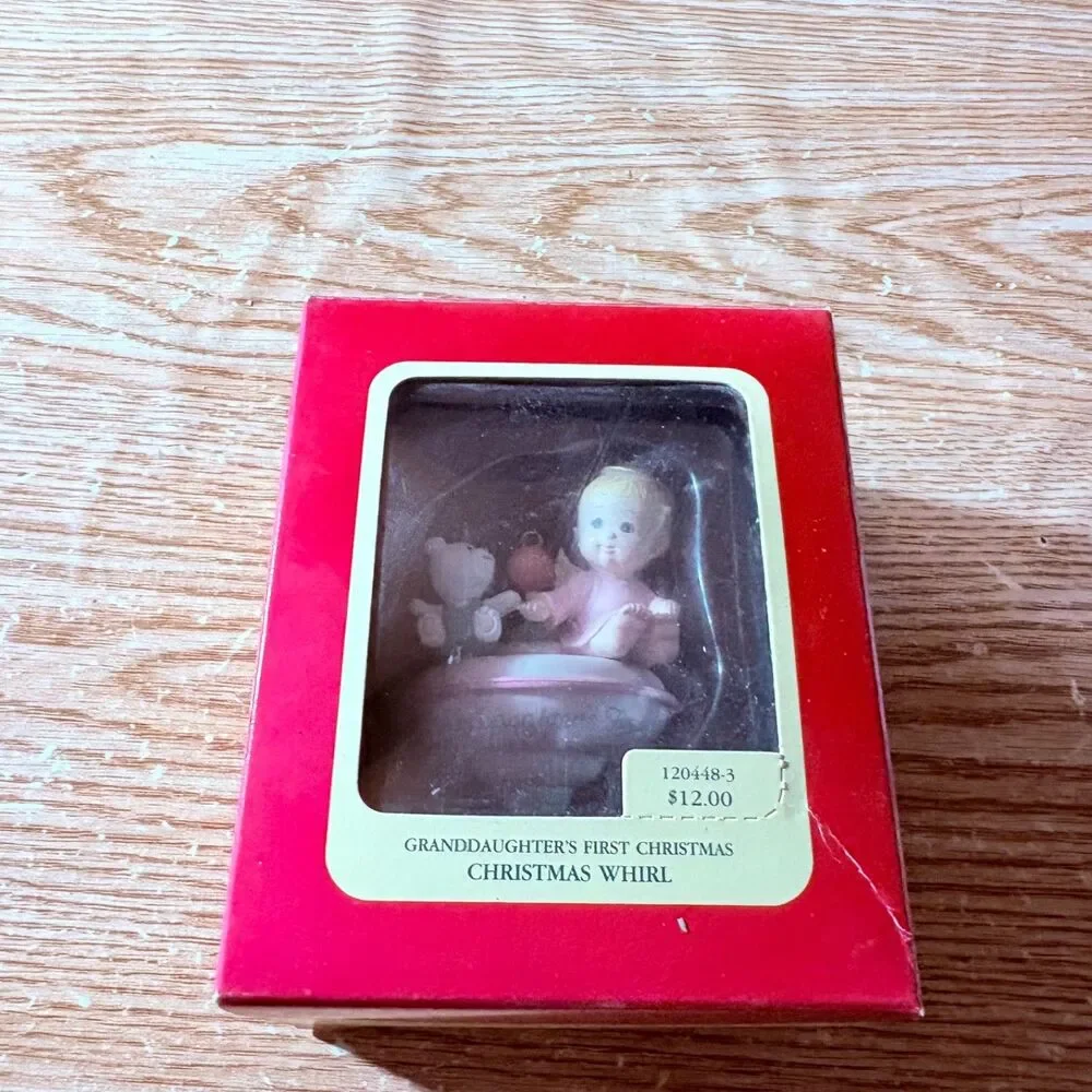 Heirloom Collection Ornament~ Granddaughter’sFirst Christmas Christmas Darlings